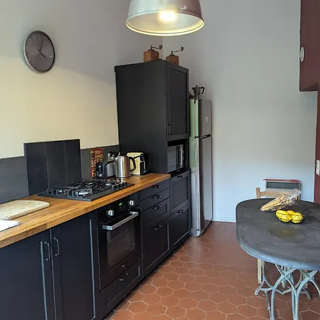 Maison De Famille Entre Mer&collines - Charme, Citronniers Et Tranquillité - Accès Marche Et Sentier 3 Min Hébergement de vacances