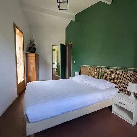 Holiday home Maison De Famille Entre & Collines - Charme, Citronniers Et Tranquillite - Acces Marche Et Sentier 3 Min