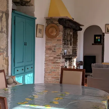 Maison De Famille Entre & Collines - Charme, Citronniers Et Tranquillite - Acces Marche Et Sentier 3 Min Holiday home *